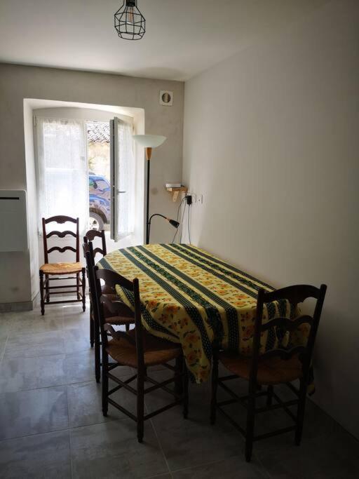 Maison De Ville Pres Du Port Bourg-sur-Gironde Eksteriør bilde