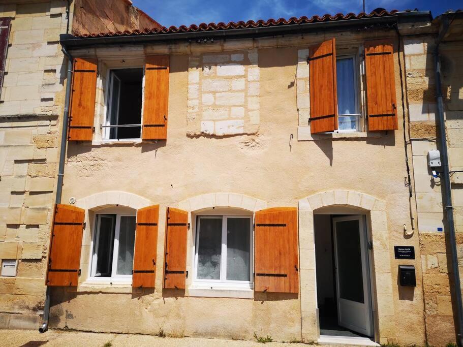 Maison De Ville Pres Du Port Bourg-sur-Gironde Eksteriør bilde